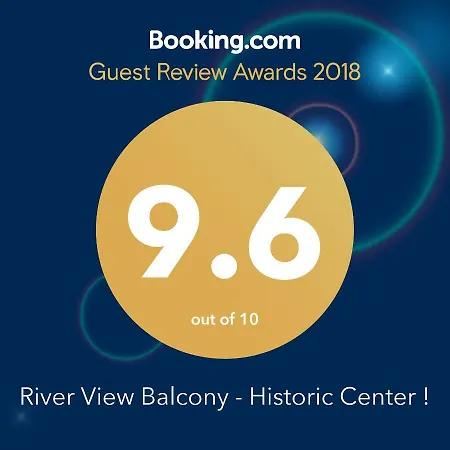 River View Balcony - Historic Center ! شقة